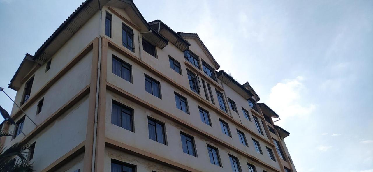 Plus254 Hotel Nairobi Esterno foto