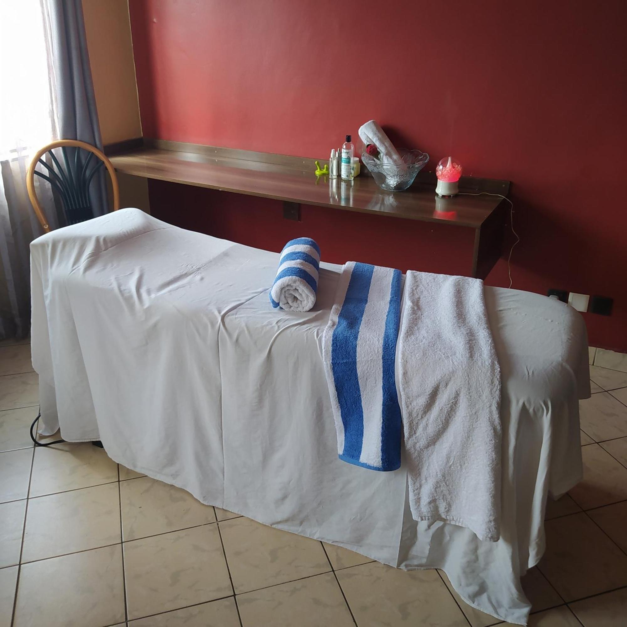 Plus254 Hotel Nairobi Esterno foto