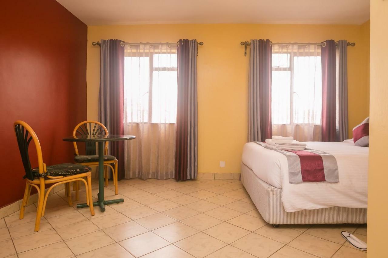 Plus254 Hotel Nairobi Esterno foto